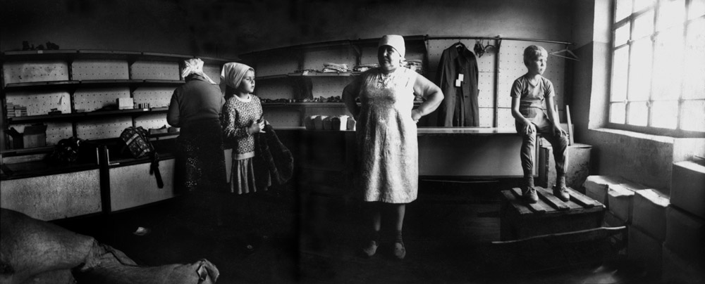 Village shop at Nikolsk/Penza-photographed by Zbigniew kosc © 1991